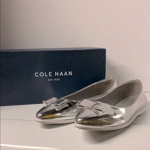 Cole Haan Silver Flats with Bows size 8.5 wide